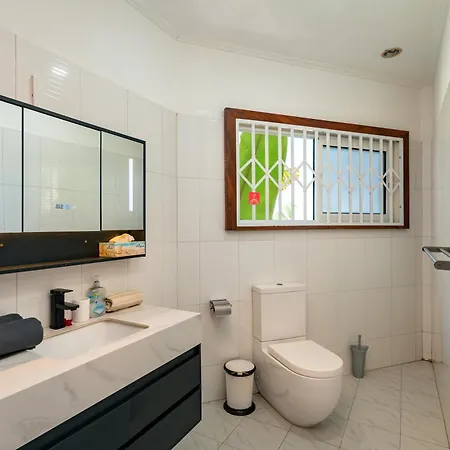 Glacis Heights Villa Exterior photo
