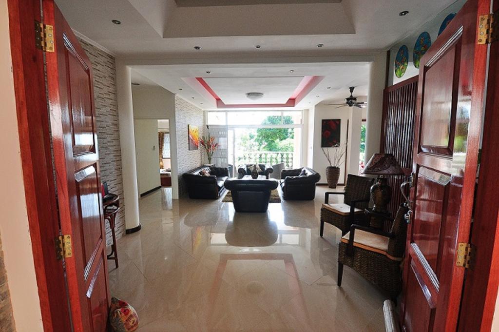 Nocleg ze śniadaniem Glacis Heights 3*