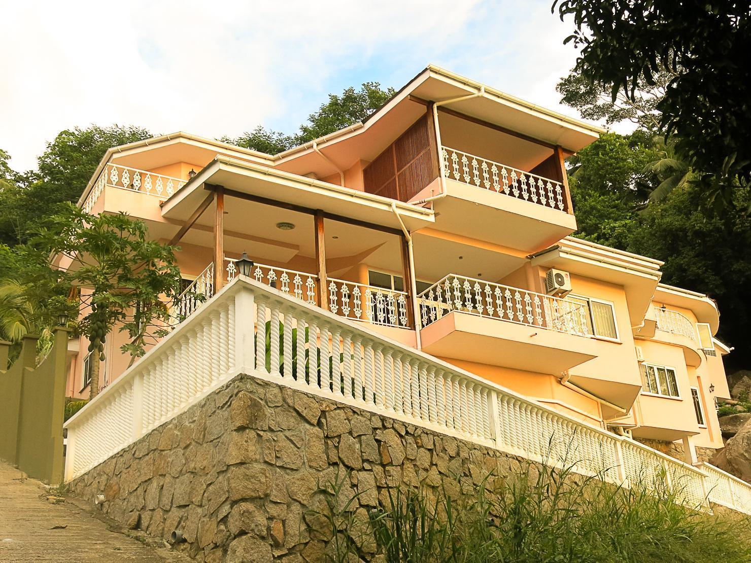 Glacis Heights Bed & Breakfast